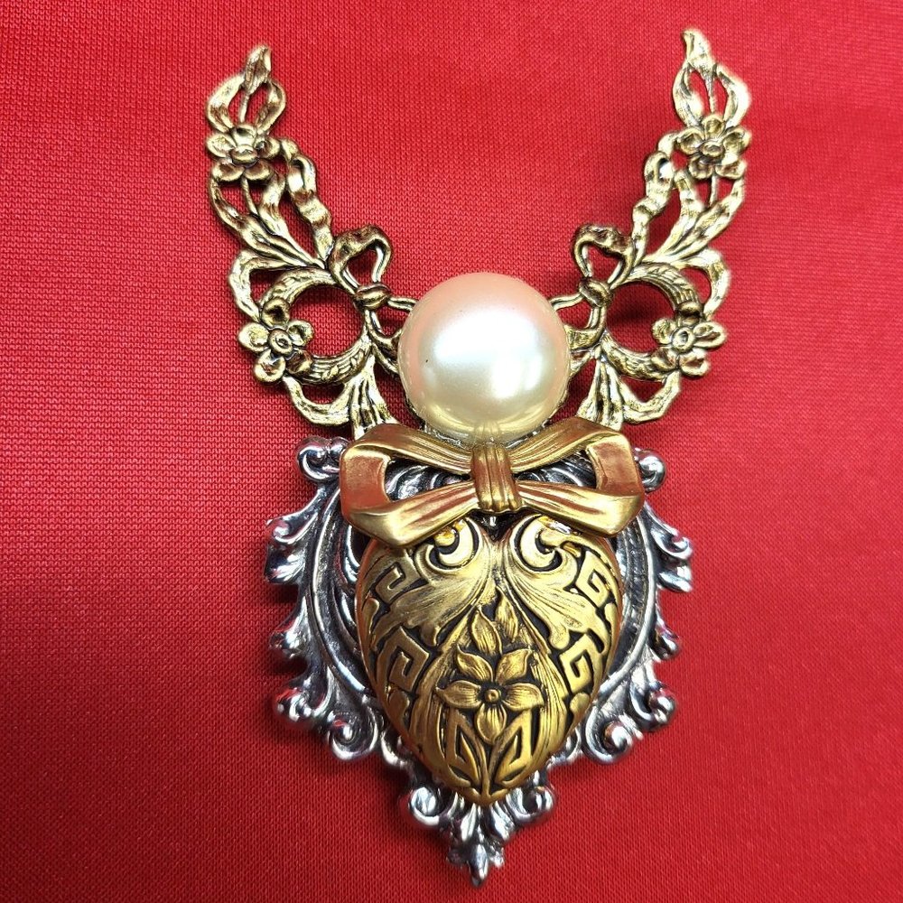 Jane Angel Pin Brooch Metal Gold Silver Signed